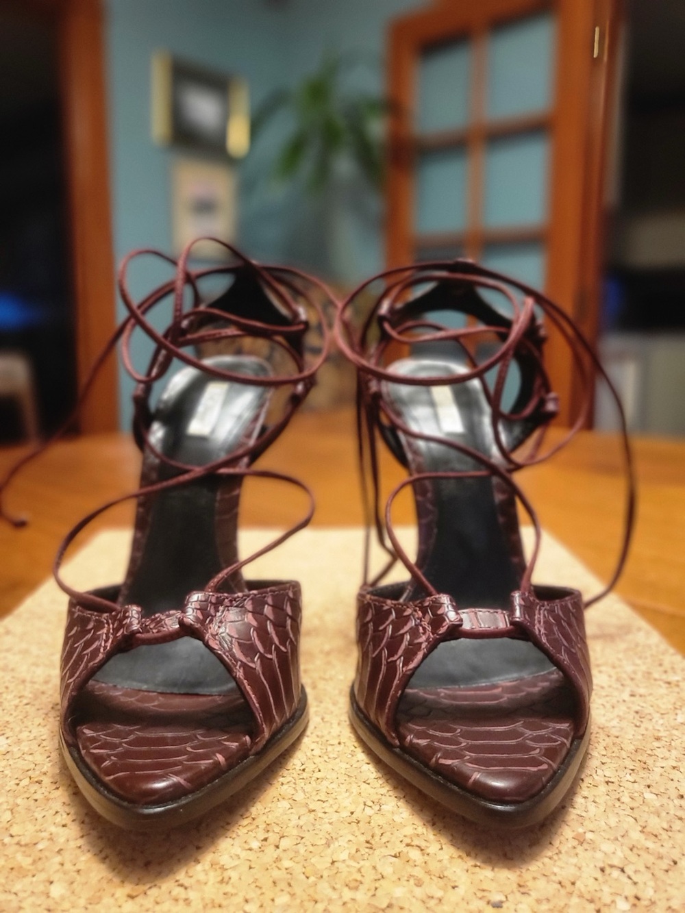Schutz NWOT Leather Lace-Up Snakeskin Embossed Pointed Toe Stiletto Heels 7.5